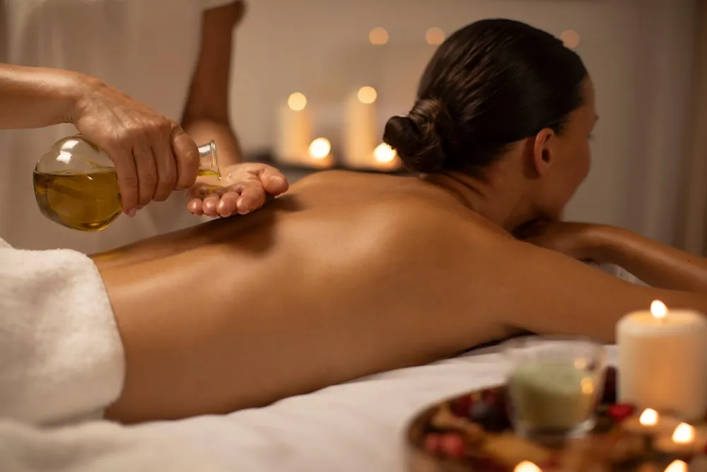 Aromatherapy Massage (with Essential Oils)